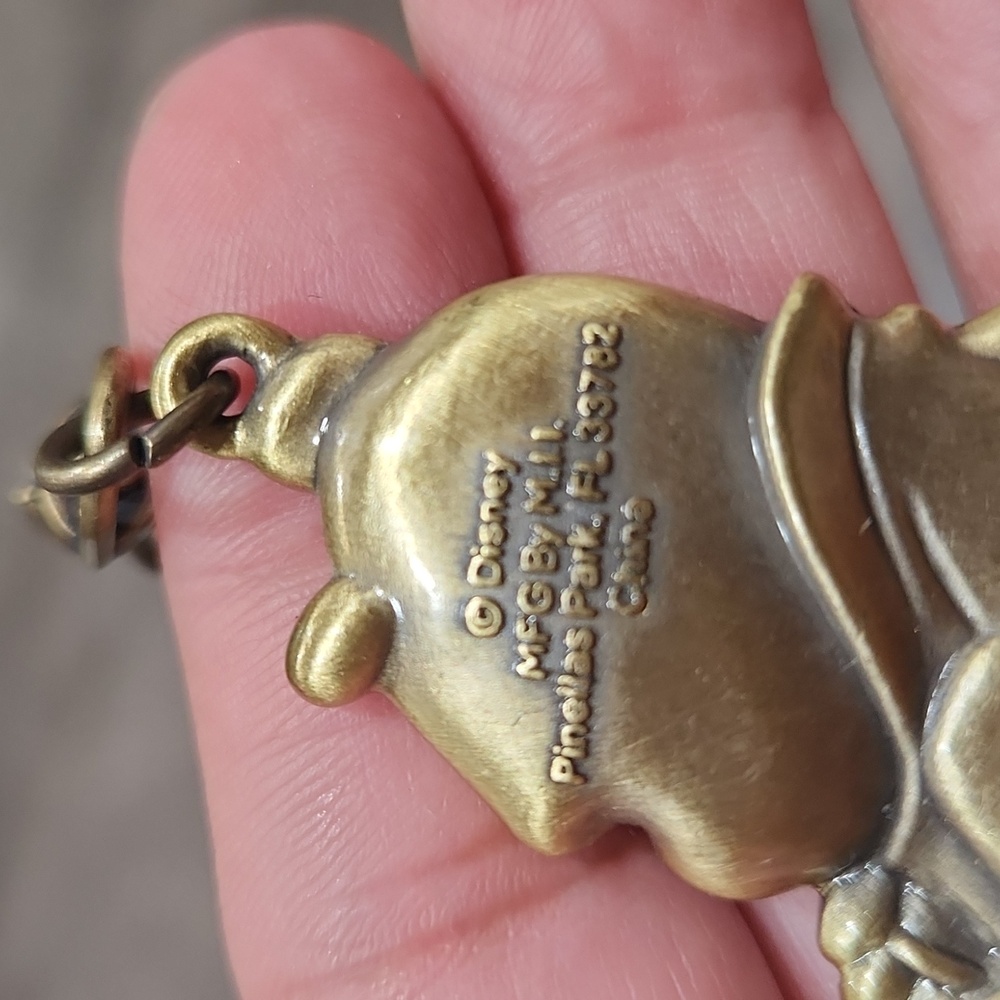 Disney Pooh Bear Keychain - Picture 2 of 4
